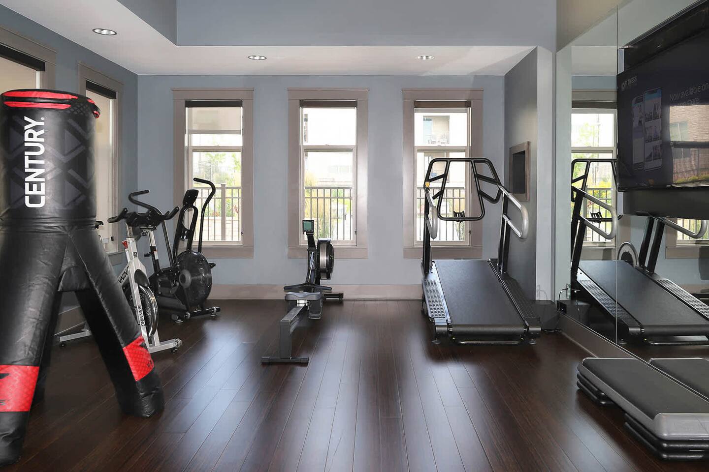 , an Airbnb-friendly apartment in Castle Rock, CO