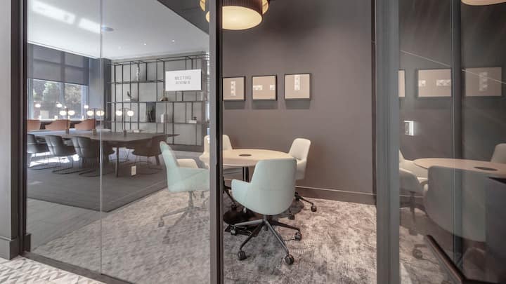 RGVtYW5kUGljdHVyZToxOTUxNzA1NTI1