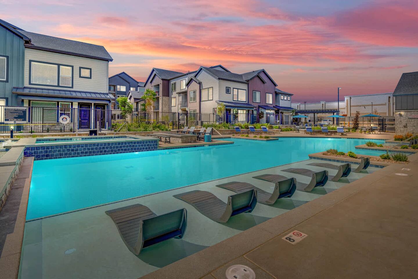 Exterior of Savanna Nine Mile, an Airbnb-friendly apartment in Lafayette, CO