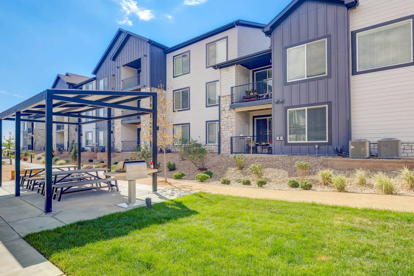 , an Airbnb-friendly apartment in Lafayette, CO