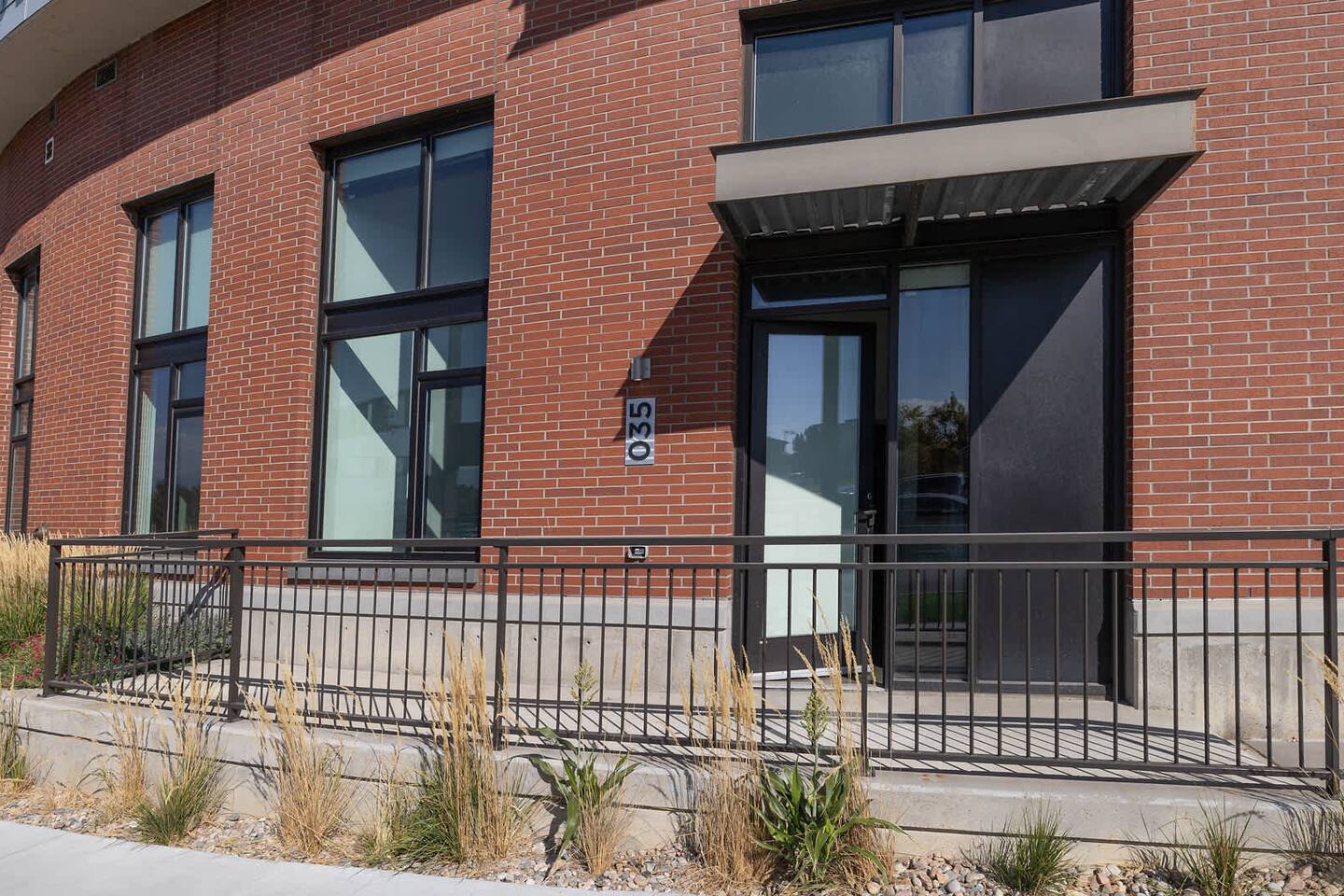 , an Airbnb-friendly apartment in Denver, CO