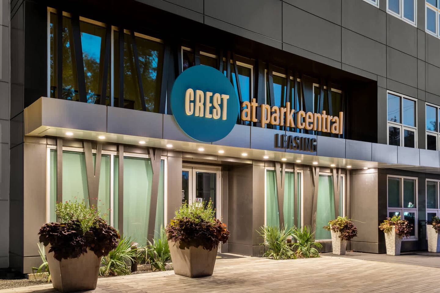 , an Airbnb-friendly apartment in Dallas, TX