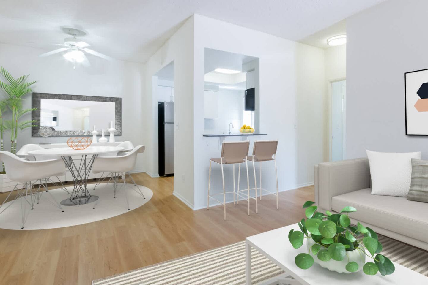 , an Airbnb-friendly apartment in Valencia, CA