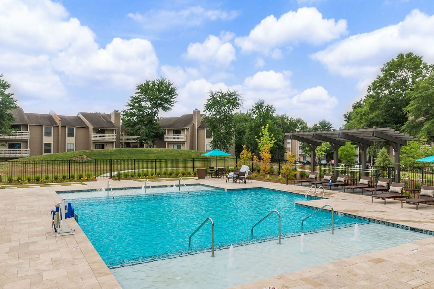 , an Airbnb-friendly apartment in Matthews, NC
