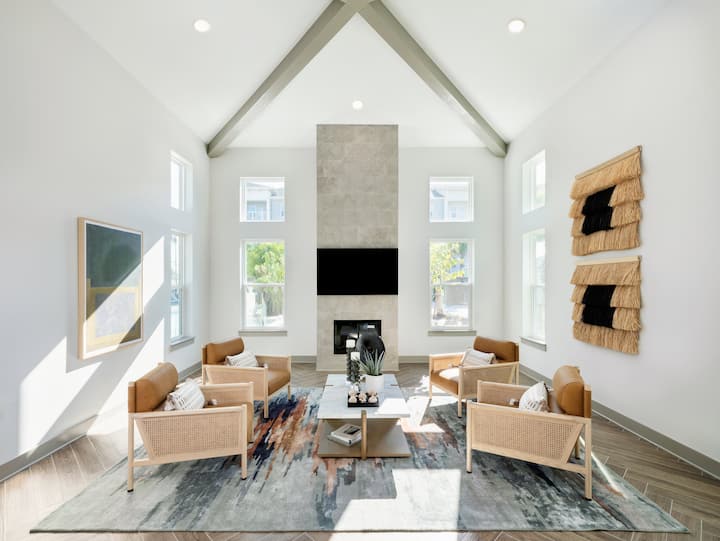 RGVtYW5kUGljdHVyZToyMzI0MDc4ODc3