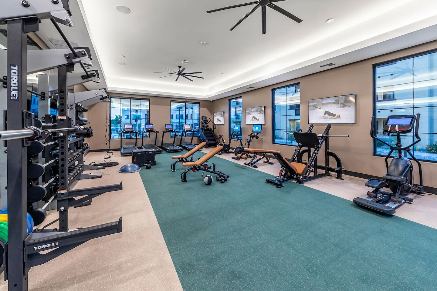 , an Airbnb-friendly apartment in Peoria, AZ