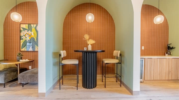 RGVtYW5kUGljdHVyZToyMjM1MjQ1MTc4