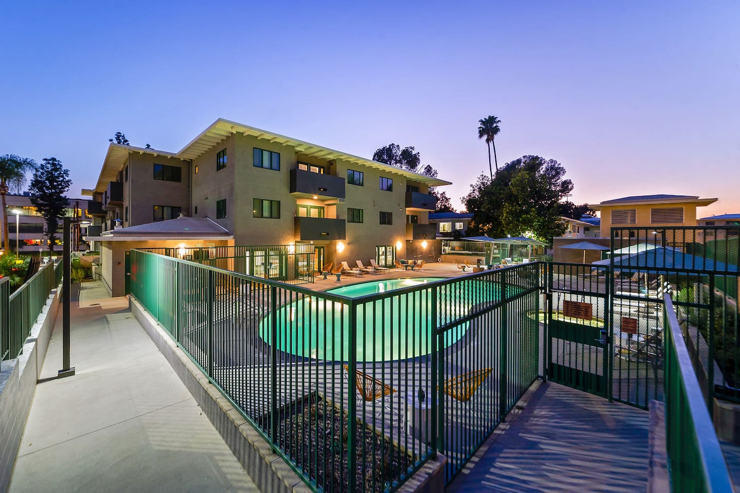 , an Airbnb-friendly apartment in Sherman Oaks, CA