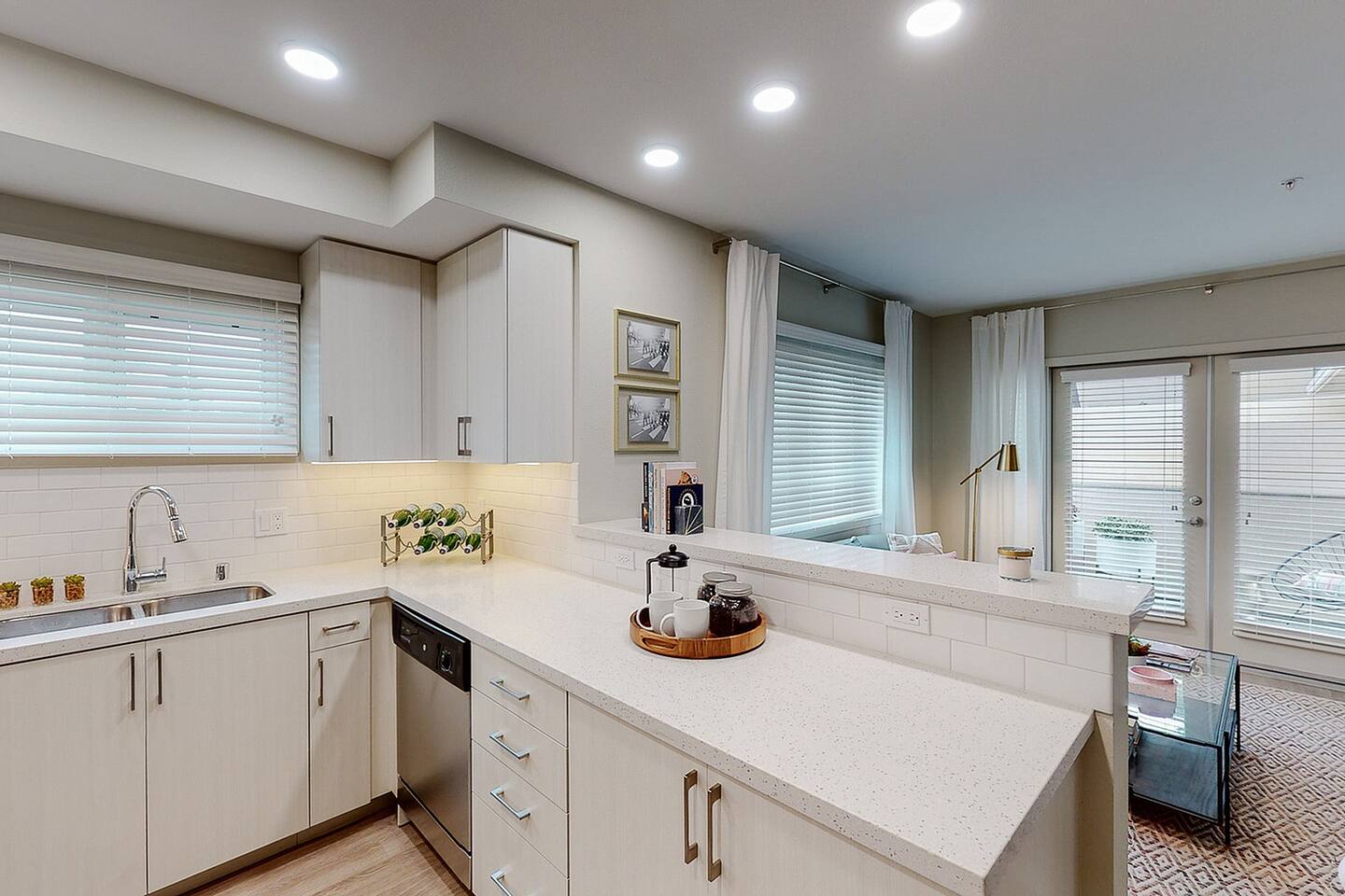 , an Airbnb-friendly apartment in Sherman Oaks, CA