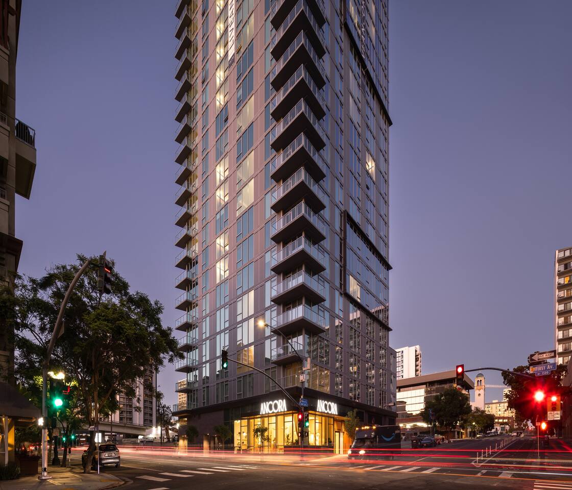 , an Airbnb-friendly apartment in San Diego, CA