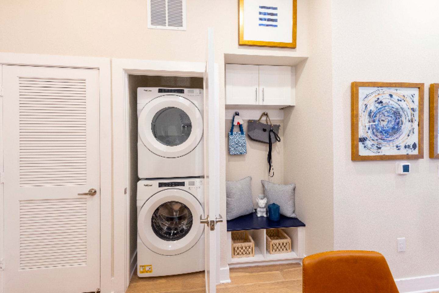, an Airbnb-friendly apartment in Houston, TX