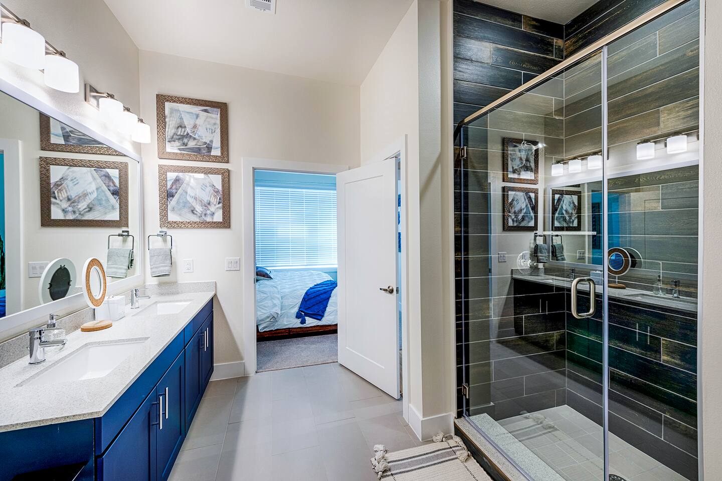 , an Airbnb-friendly apartment in Houston, TX