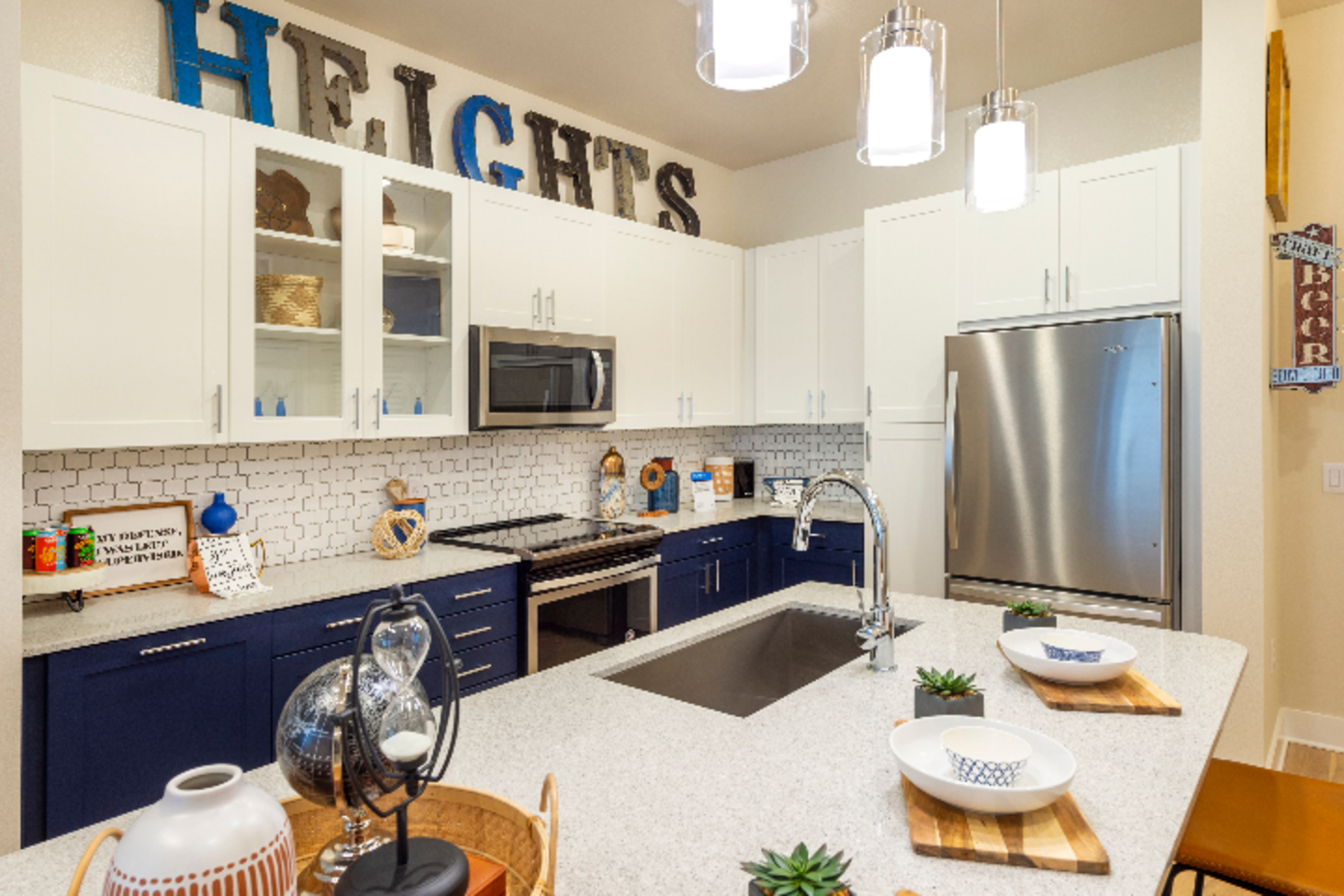, an Airbnb-friendly apartment in Houston, TX