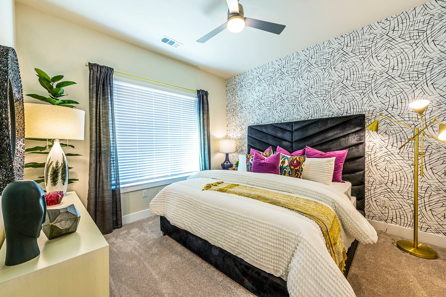 , an Airbnb-friendly apartment in Houston, TX