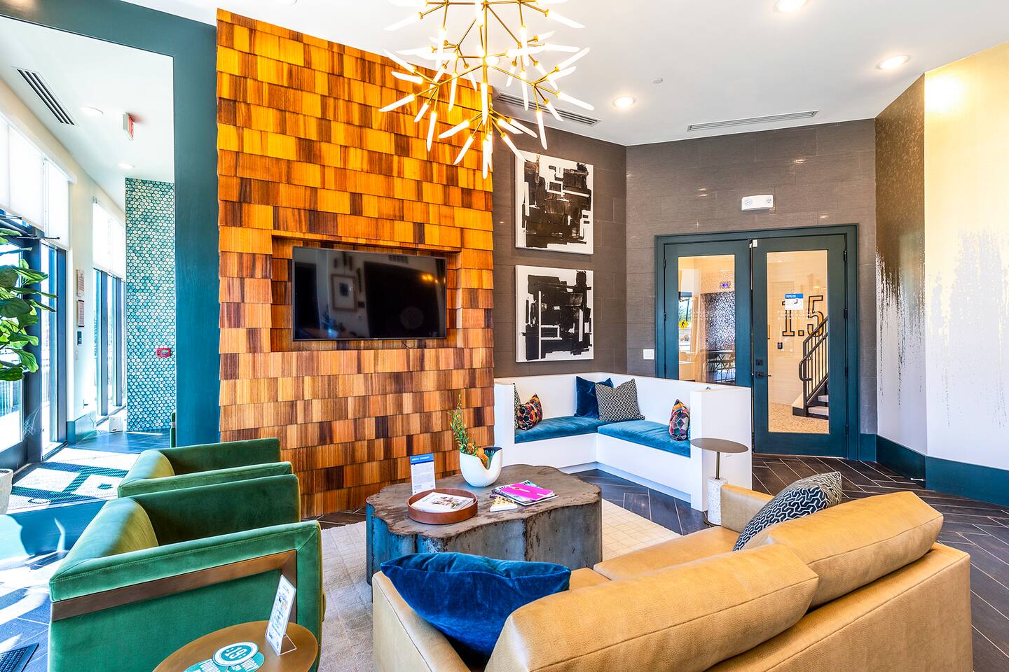, an Airbnb-friendly apartment in Houston, TX