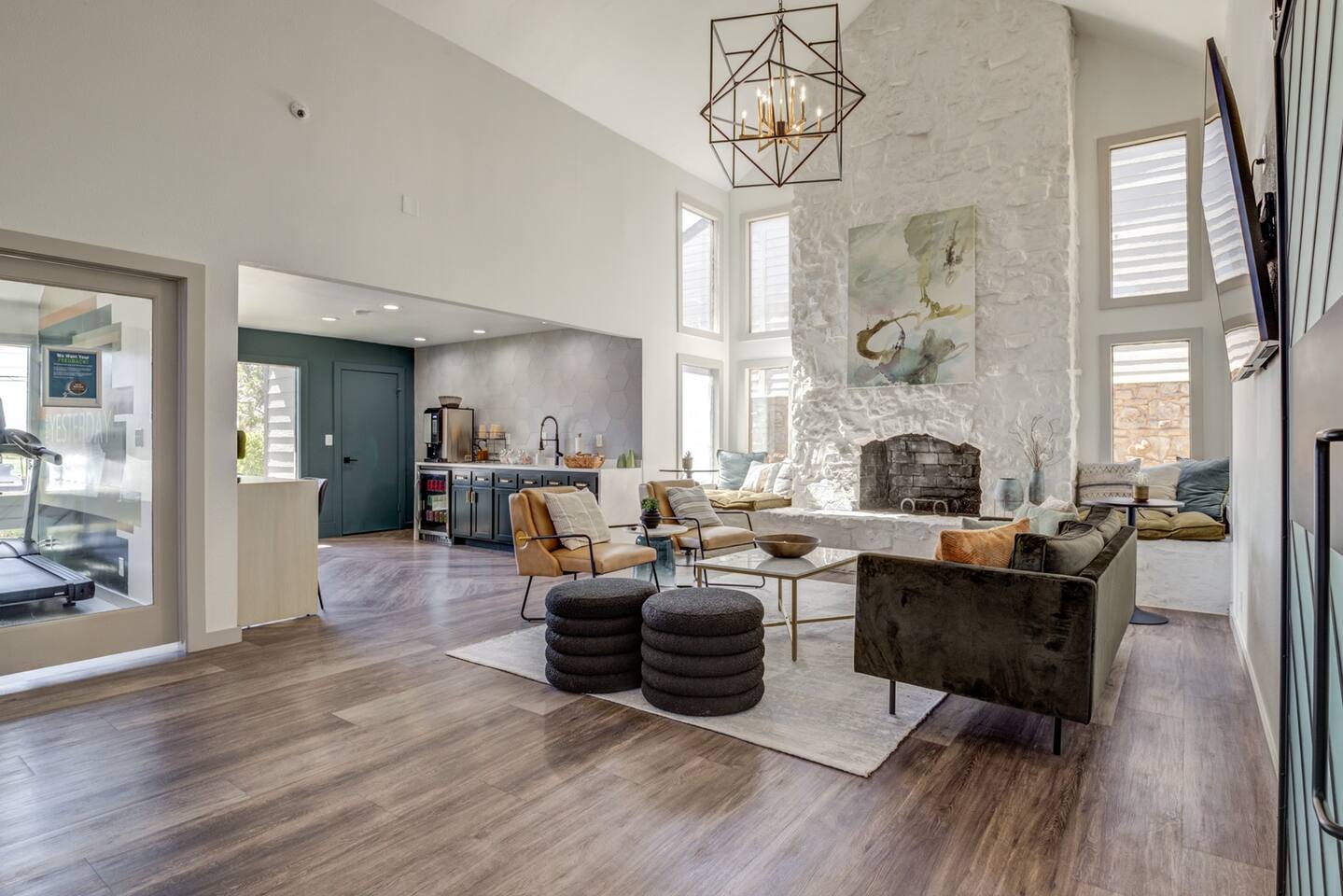 Alternate view of Invitational, an Airbnb-friendly apartment in Oklahoma City, OK