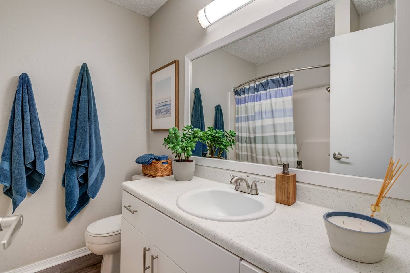 , an Airbnb-friendly apartment in Oklahoma City, OK