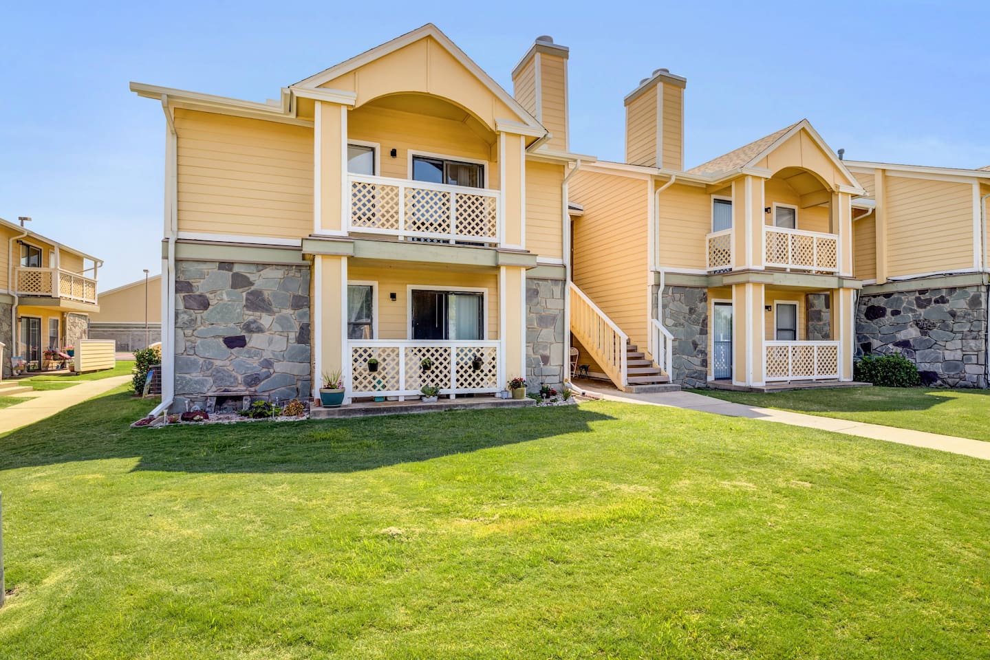 , an Airbnb-friendly apartment in Edmond, OK