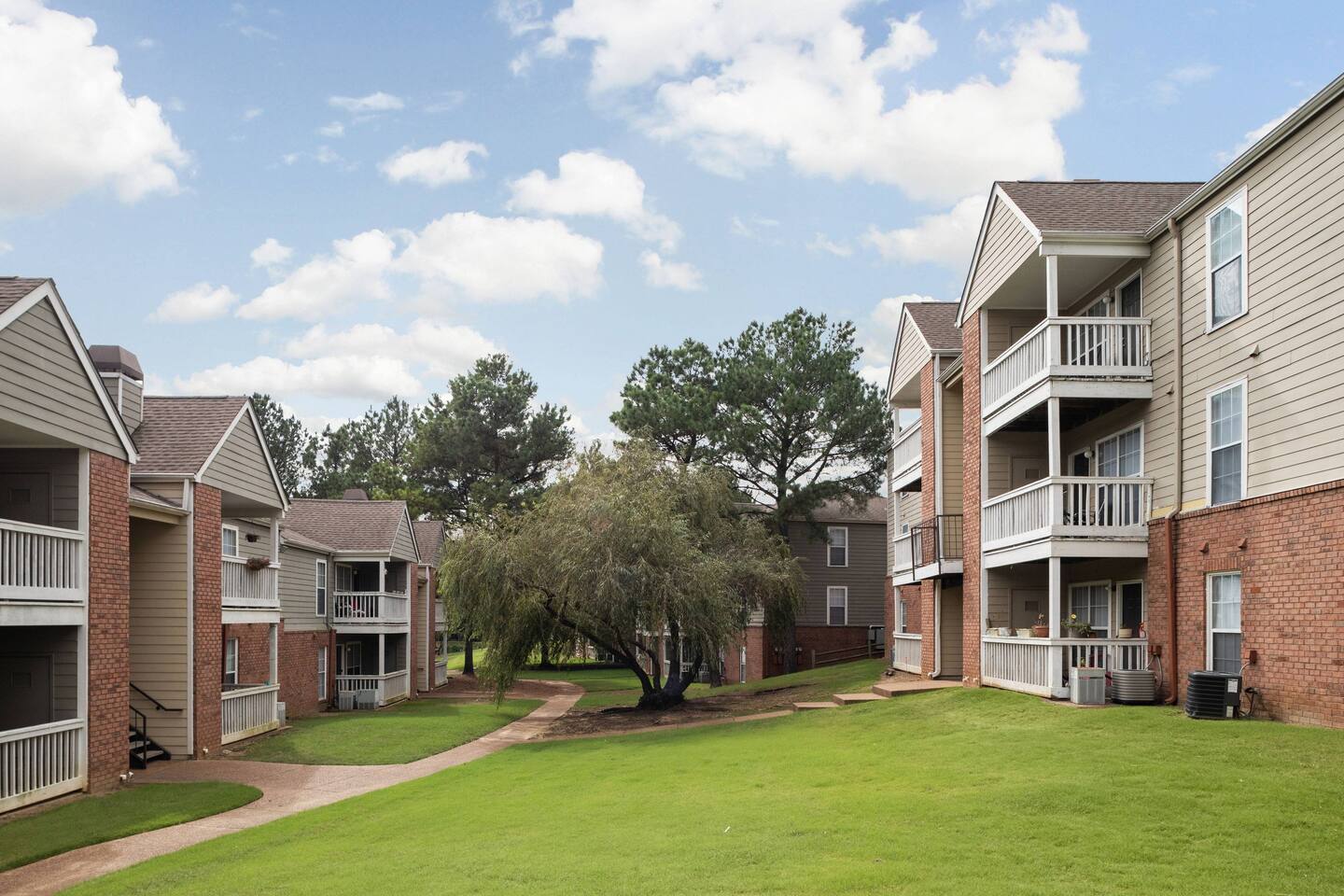 , an Airbnb-friendly apartment in Cordova, TN