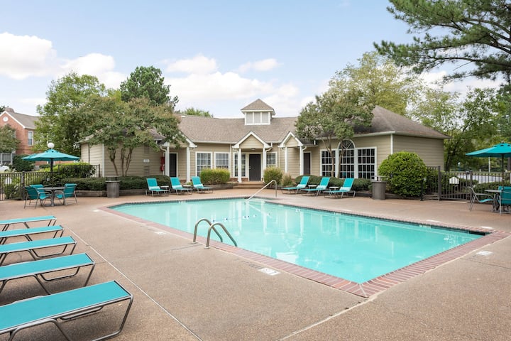 RGVtYW5kUGljdHVyZToxOTc2MzkxMDc2