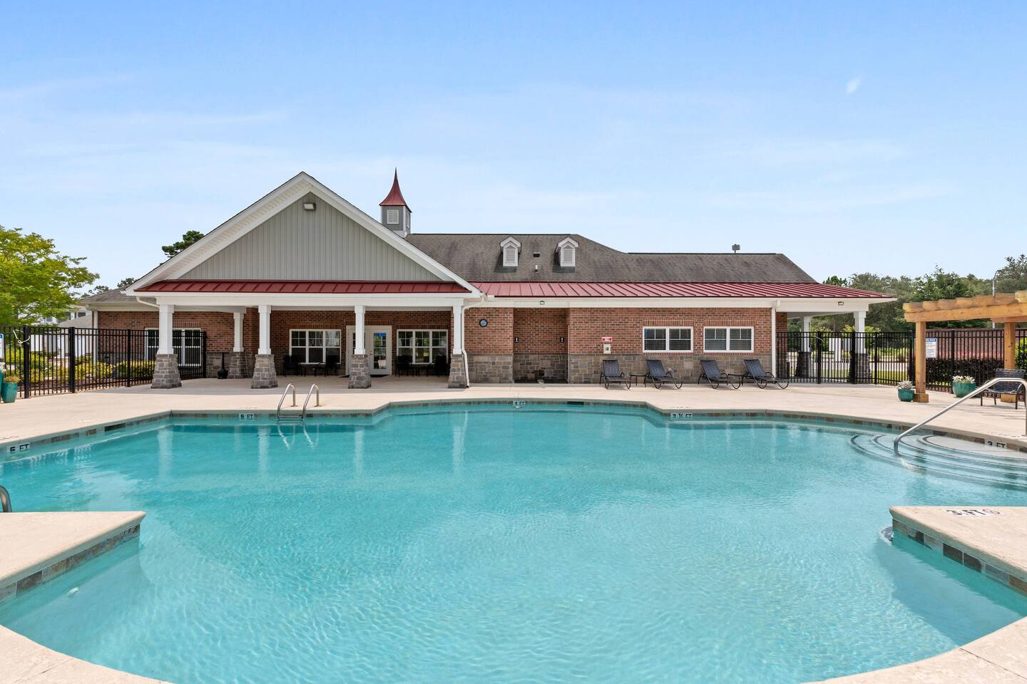 Exterior of Tides at Calabash, an Airbnb-friendly apartment in Sunset Beach, NC