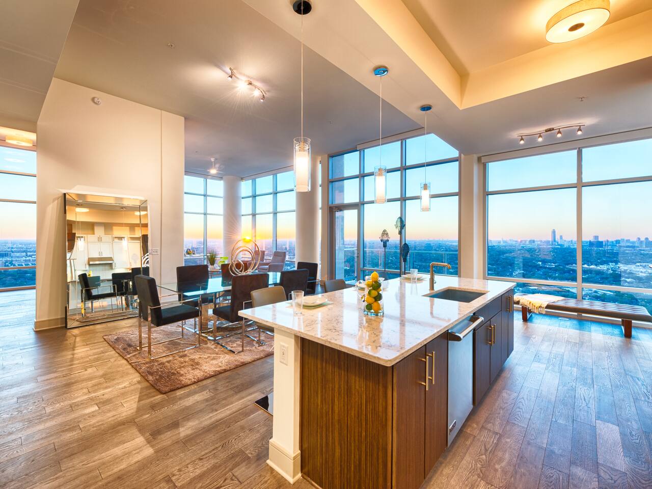 , an Airbnb-friendly apartment in Houston, TX