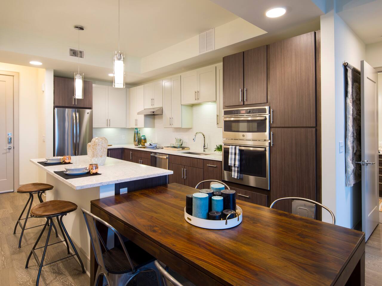 , an Airbnb-friendly apartment in Houston, TX
