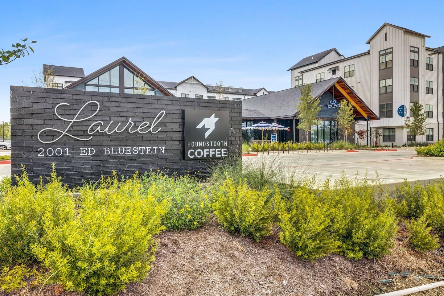 , an Airbnb-friendly apartment in Austin, TX