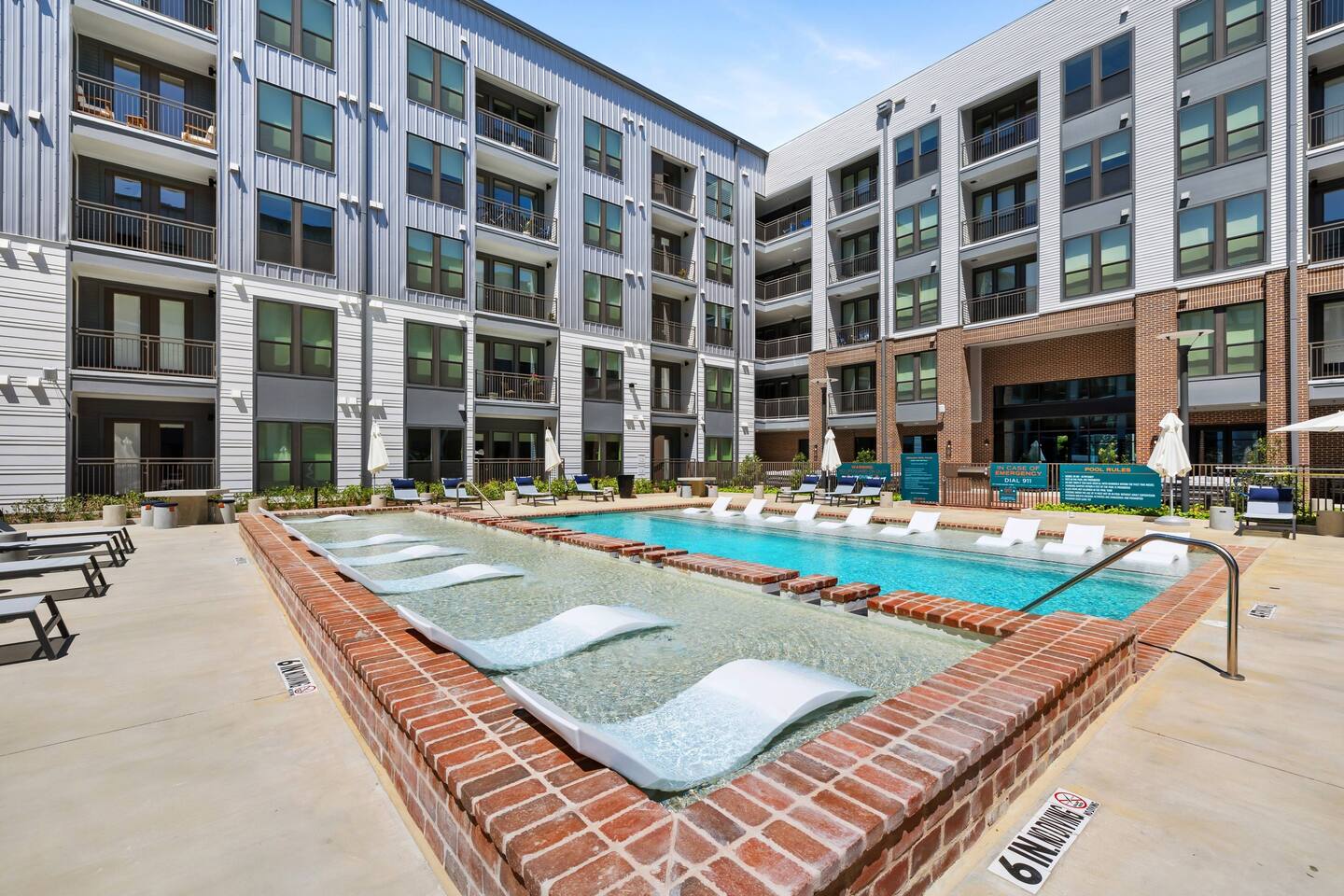 , an Airbnb-friendly apartment in Houston, TX