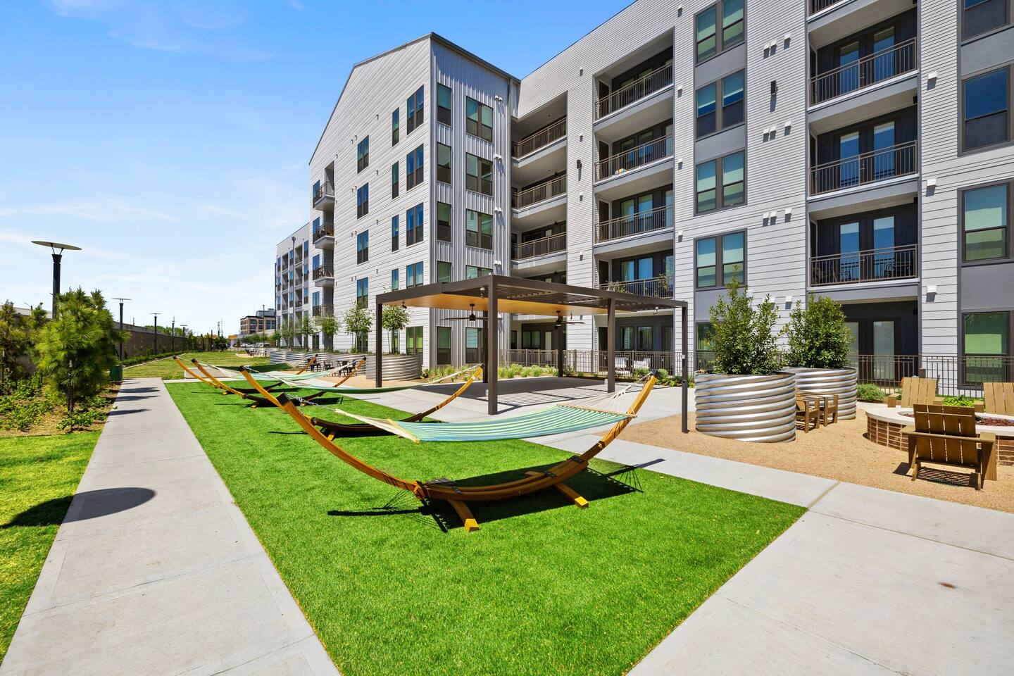 , an Airbnb-friendly apartment in Houston, TX