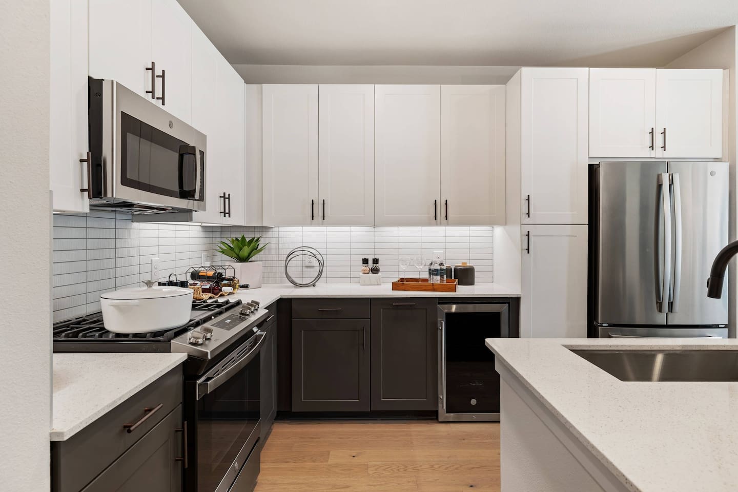 , an Airbnb-friendly apartment in Houston, TX