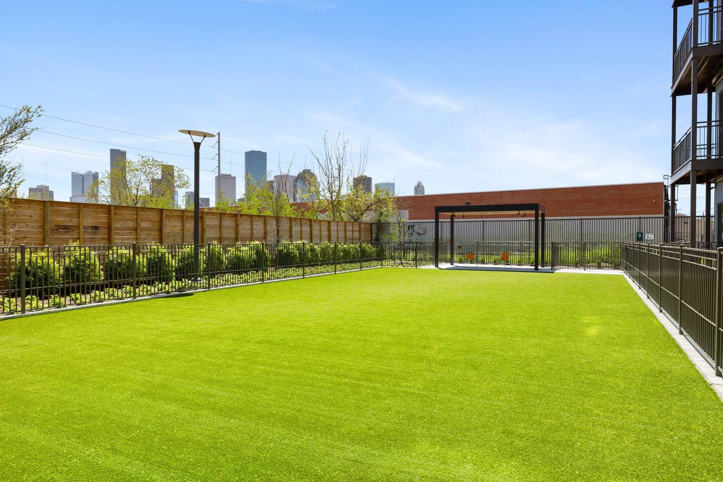 , an Airbnb-friendly apartment in Houston, TX