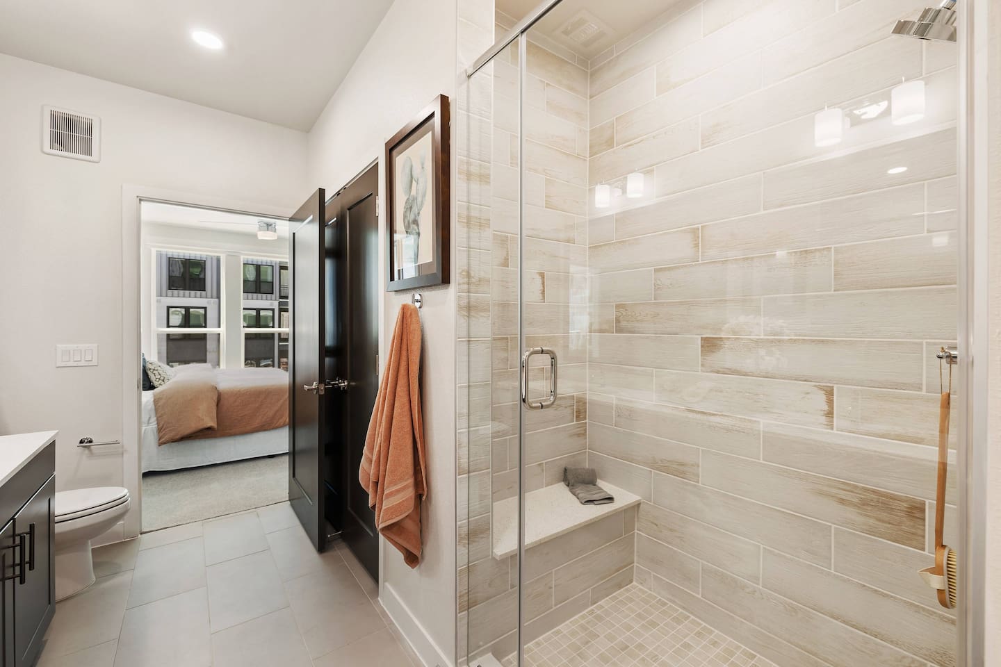 , an Airbnb-friendly apartment in Houston, TX