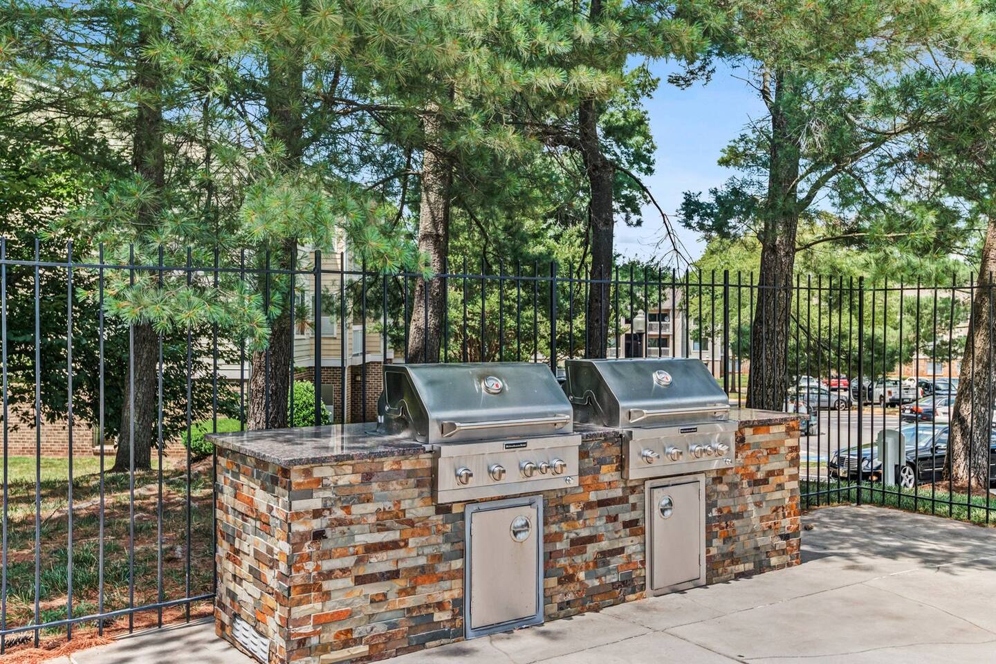 Alternate view of Avana Stoney Ridge, an Airbnb-friendly apartment in Woodbridge, VA