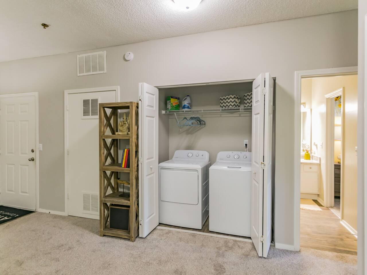 , an Airbnb-friendly apartment in Chamblee, GA