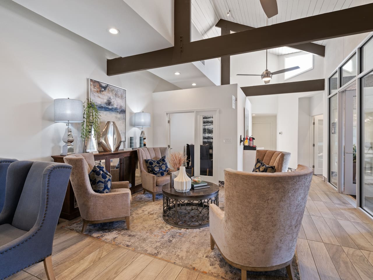 , an Airbnb-friendly apartment in Phoenix, AZ