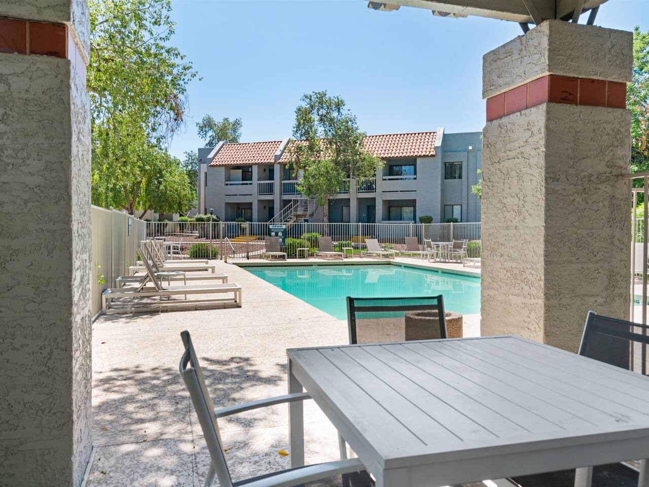 , an Airbnb-friendly apartment in Phoenix, AZ