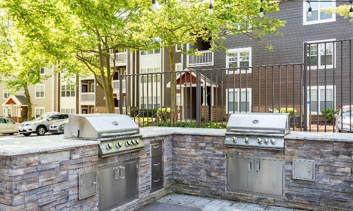 RGVtYW5kUGljdHVyZToxOTQzMjA2NzYw