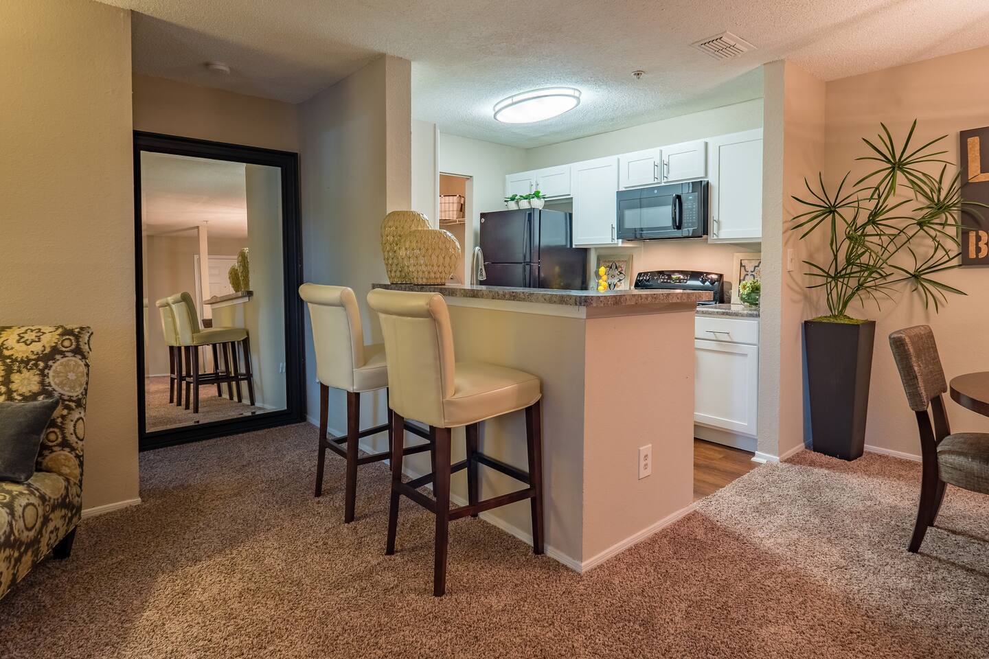 , an Airbnb-friendly apartment in Kennesaw, GA