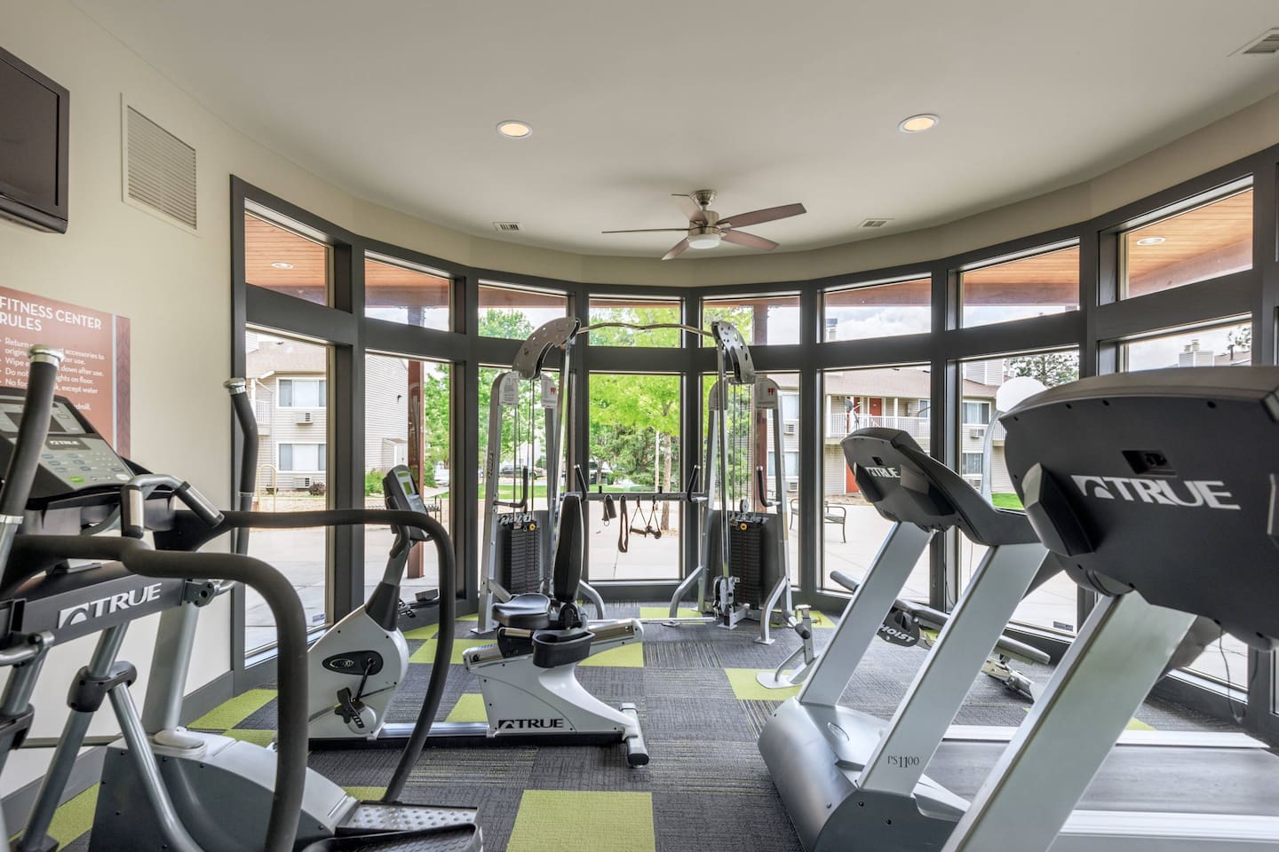 , an Airbnb-friendly apartment in Aurora, CO