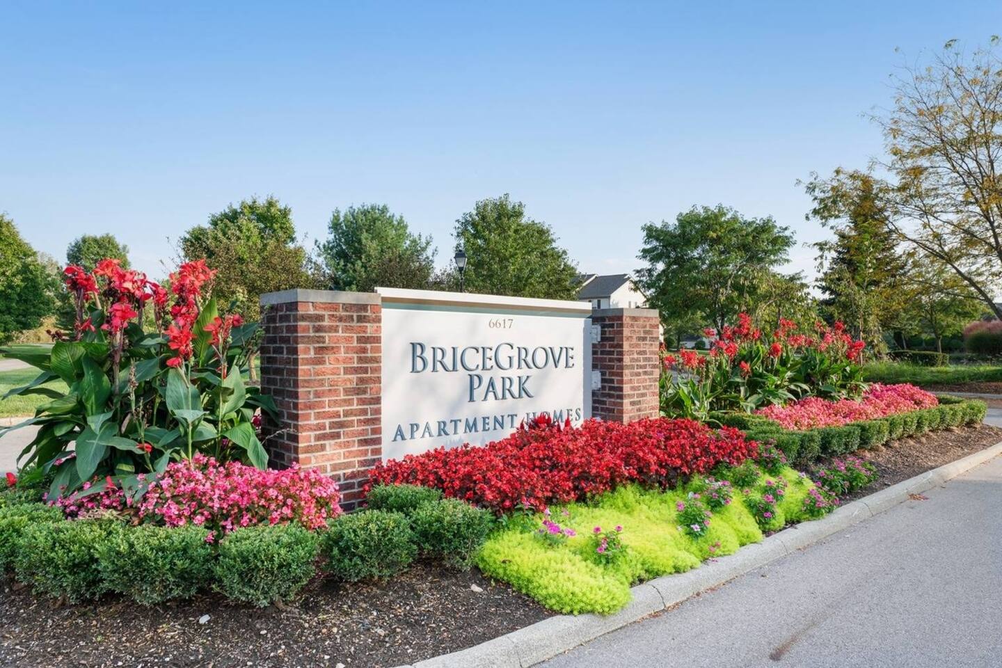 , an Airbnb-friendly apartment in Canal Winchester, OH