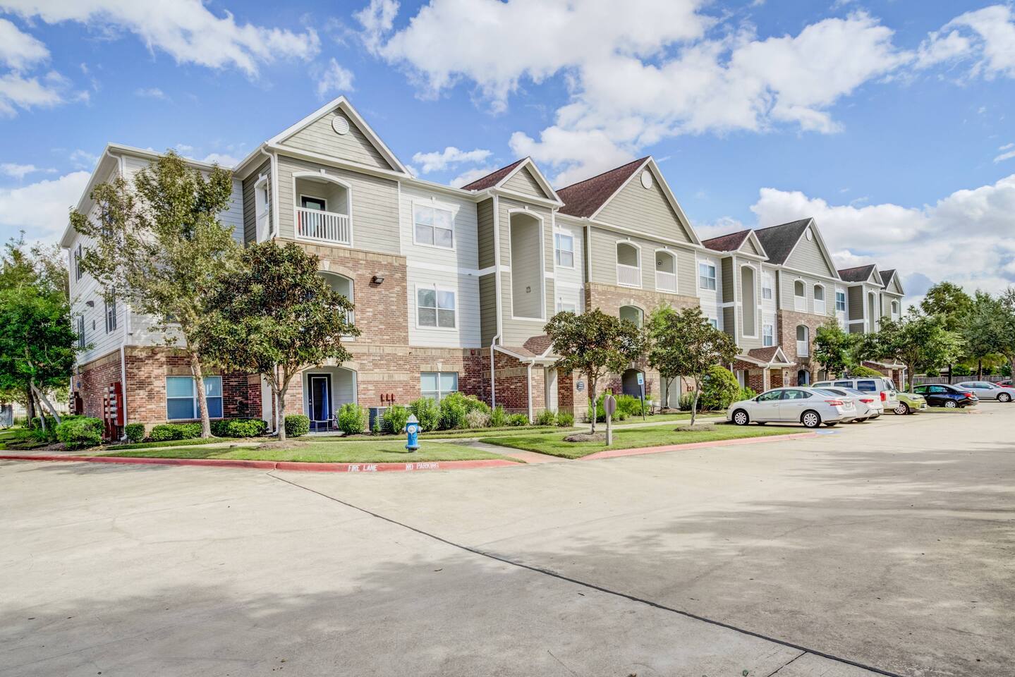 , an Airbnb-friendly apartment in Cypress, TX
