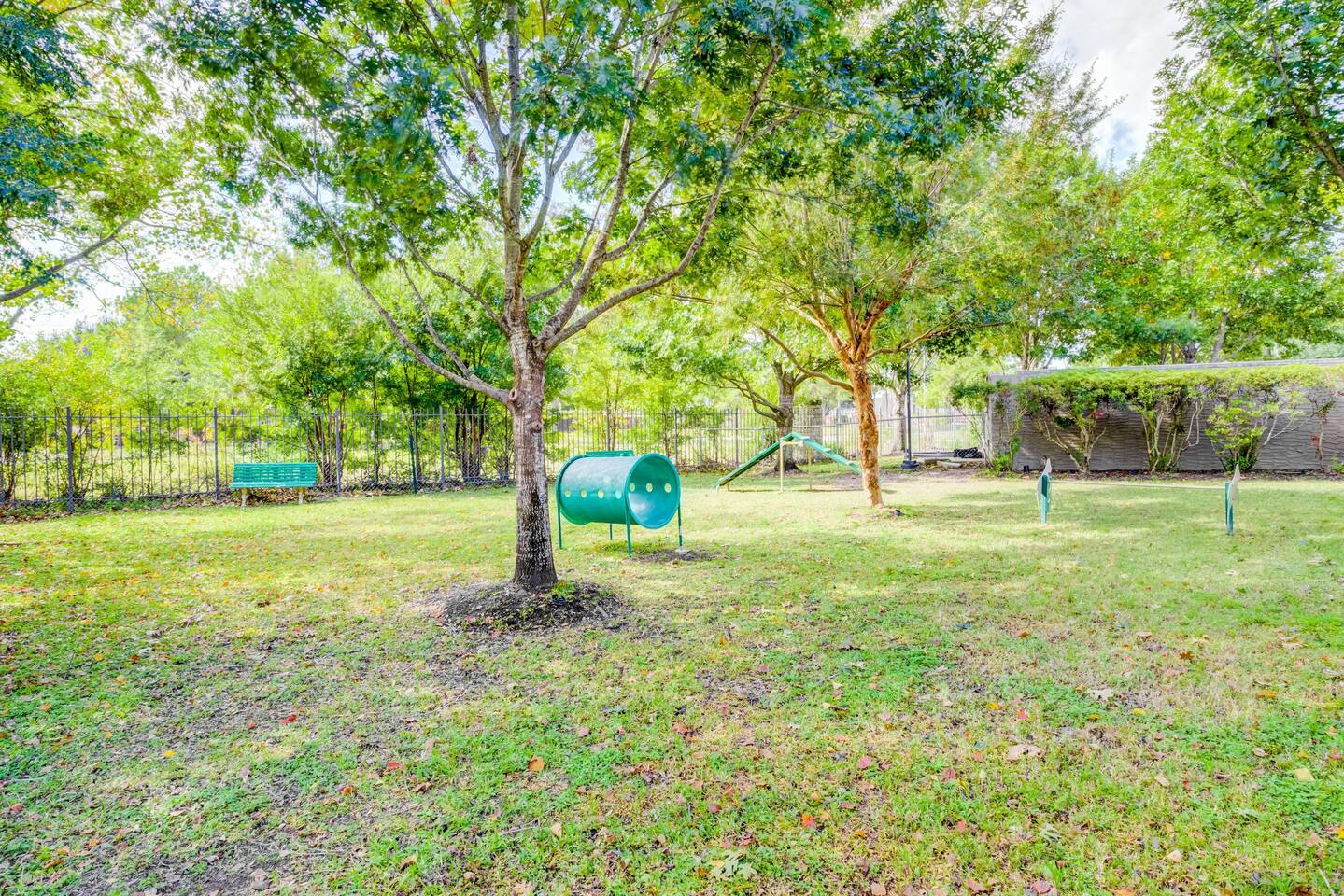 , an Airbnb-friendly apartment in Cypress, TX