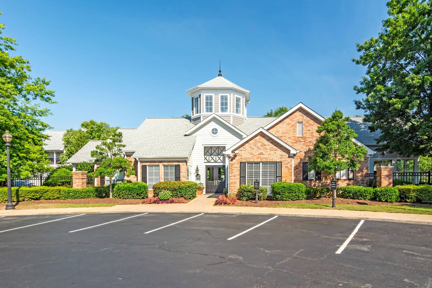 , an Airbnb-friendly apartment in Lawrenceville, GA