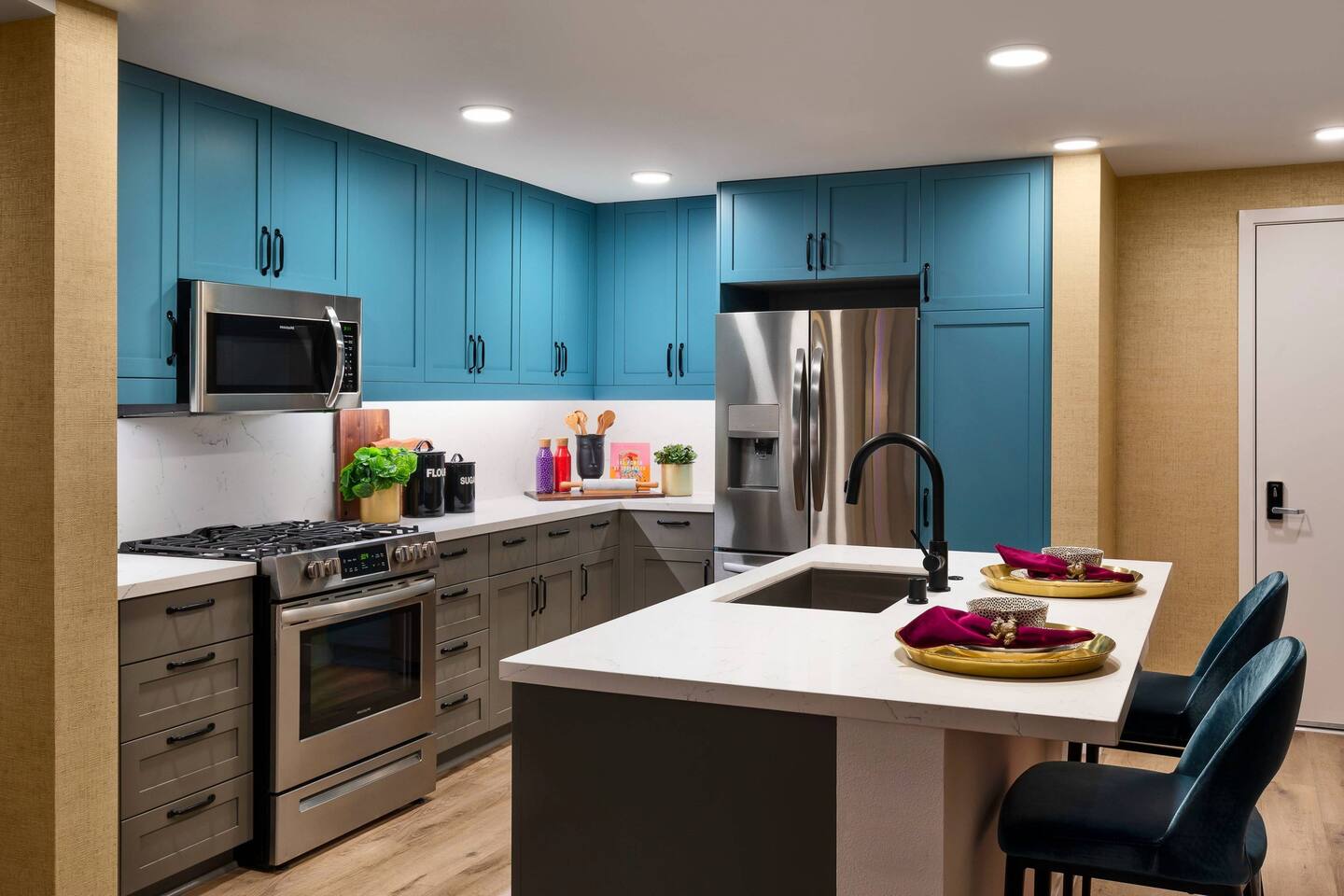 , an Airbnb-friendly apartment in San Diego, CA