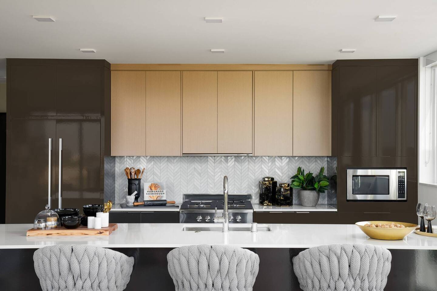 , an Airbnb-friendly apartment in San Diego, CA
