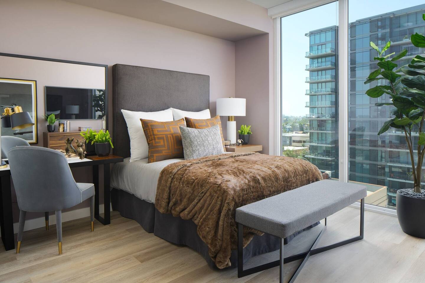 , an Airbnb-friendly apartment in San Diego, CA