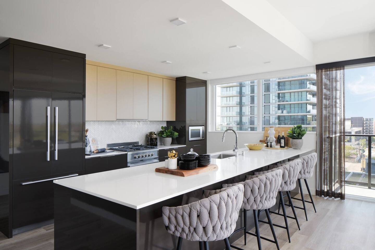 , an Airbnb-friendly apartment in San Diego, CA