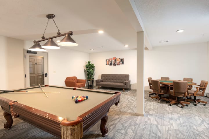 RGVtYW5kUGljdHVyZToxOTU1ODIwNzkw