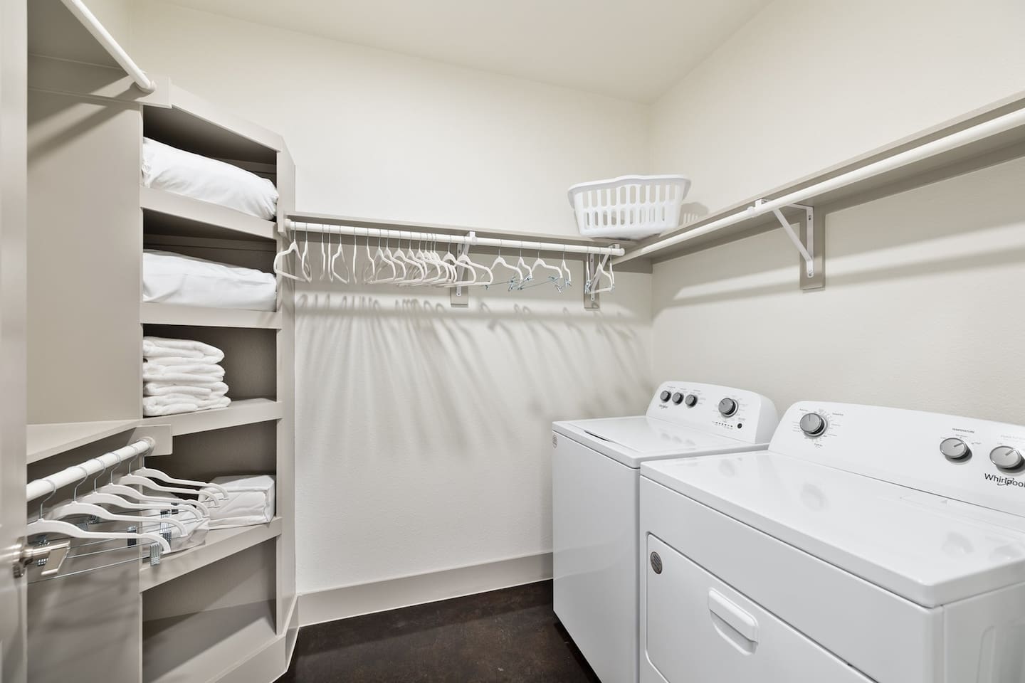 , an Airbnb-friendly apartment in Houston, TX